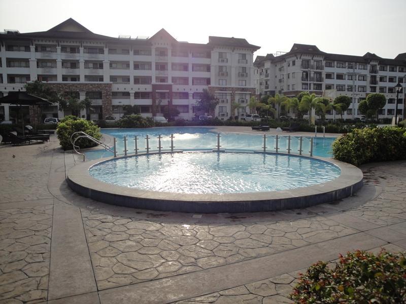 The Oasis Davao Condotel ภายนอก รูปภาพ