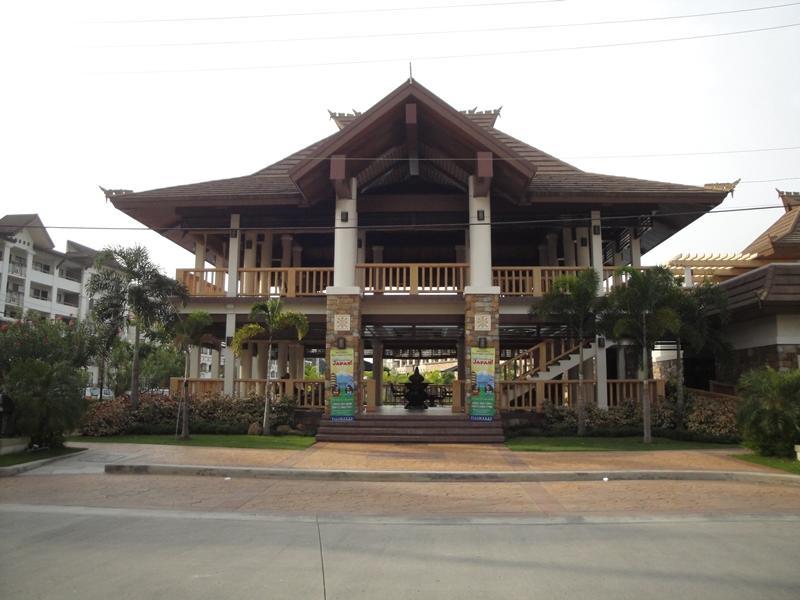 The Oasis Davao Condotel ภายนอก รูปภาพ